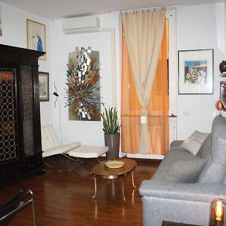 Colosseo Vintage Apartment Roma Esterno foto