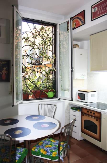 Colosseo Vintage Apartment Roma Esterno foto